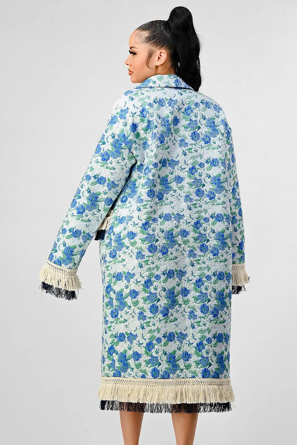 QUALITY FULLY LINED DEATILED OVER COAT